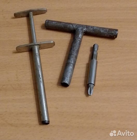 Инструмент для пробивания резины