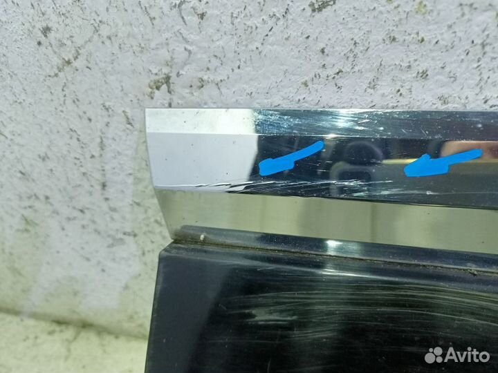 Накладка двери передней правой