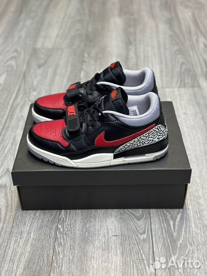 Кроссовки Nike air Jordan