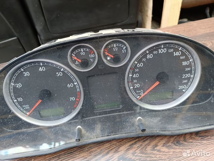 Щиток приборов для VW Passat b5 b5+ 3B0920805E