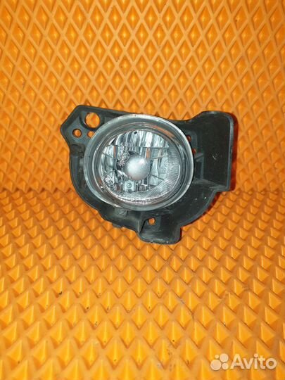 Фара противотуманная правая Mazda 3
