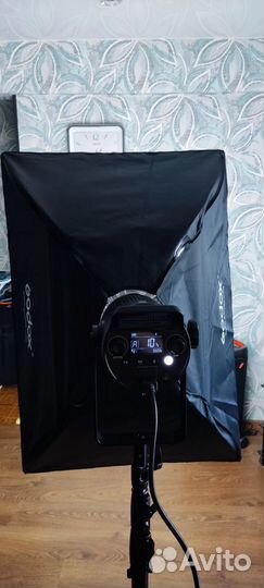 Осветители студийные Godox SL200ii Bi, SL200iii Bi