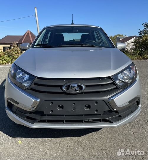 LADA Granta 1.6 МТ, 2023, 130 км