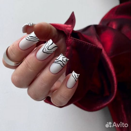 Модель на маникюр, наращивание