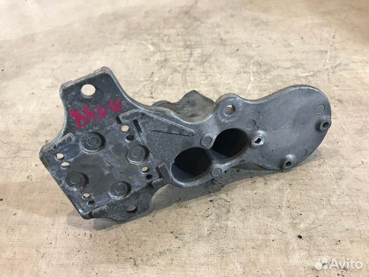 Кронштейн Bmw 520D F10 N47D20C 2012