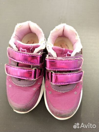 Кроссовки для девочки 25