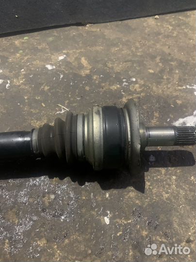 Привод задний левый на BMW 5 F10