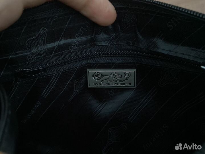 Сумка из кожи ската