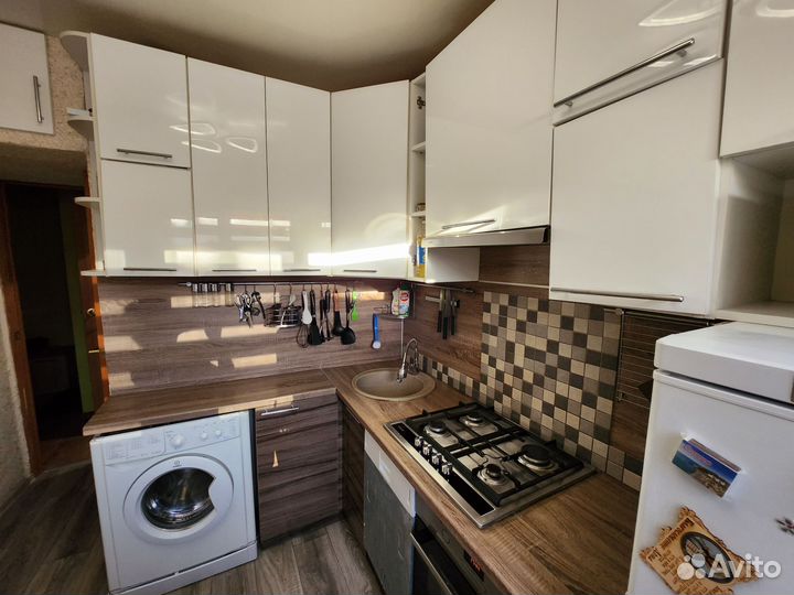 Кухонный гарнитур угловой в хрущевку бу