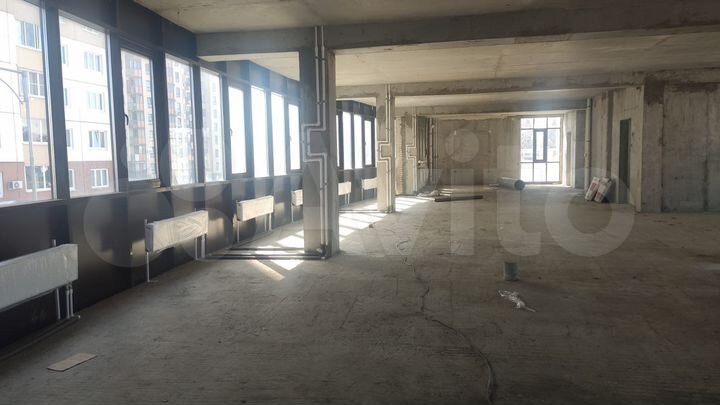 Здание 1160 м² (три этажа)