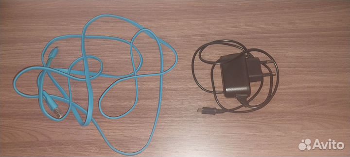 Кабели micro USB разные + зарядка