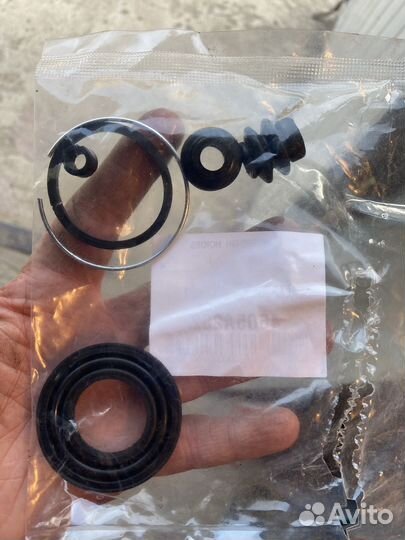 Ремкомплект суппорта Mitsubishi