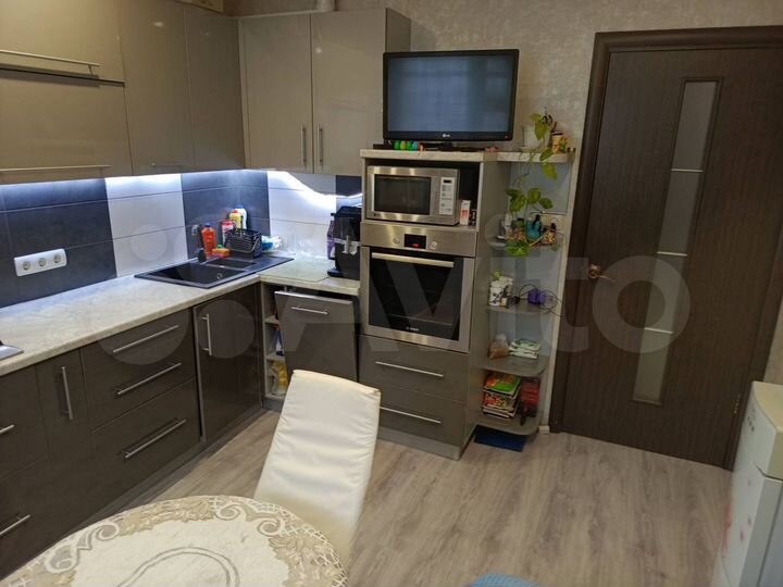 3-к. квартира, 79 м², 6/10 эт.