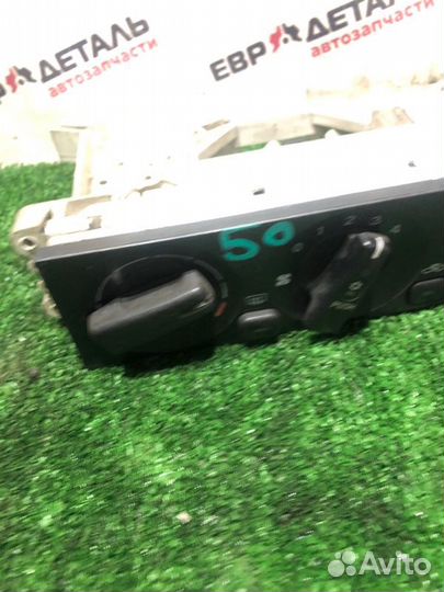 Блок управления отопителем Mitsubishi Carisma