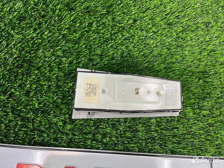 Блок кнопок стеклоподъёмника передний Bmw 7 E66