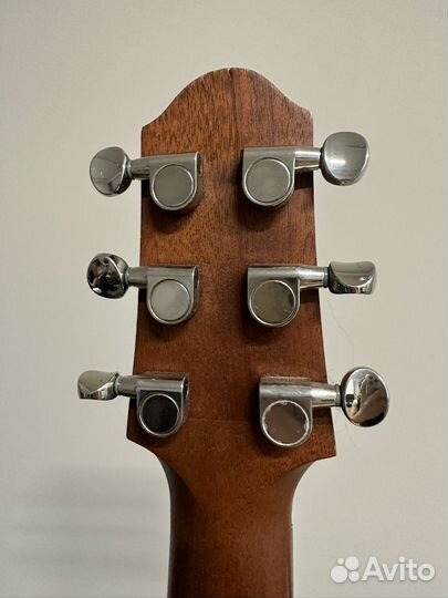 Электроакустическая гитара yamaha
