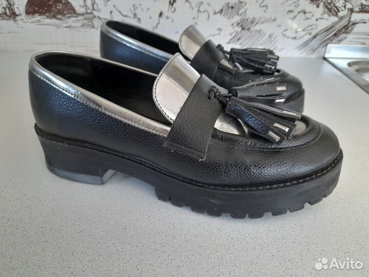 Лоферы женские Pollini