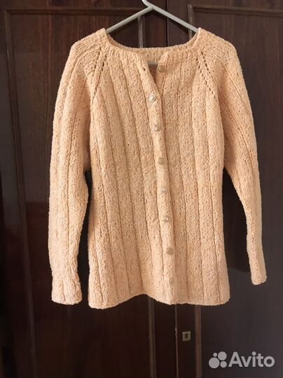 Кофточки женские 46 раз. Ручная работа