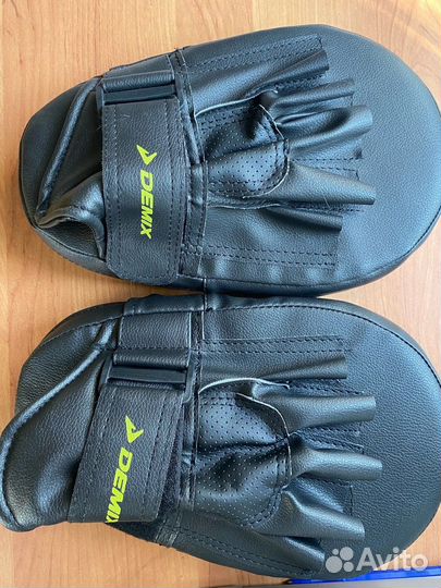 Лапы для единоборств Demix новые