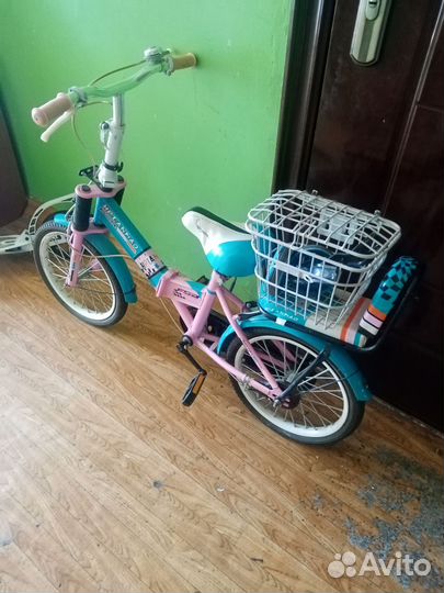 Детский трехколесный велосипед