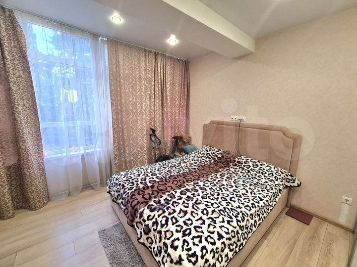 2-к. квартира, 42 м², 4/10 эт.