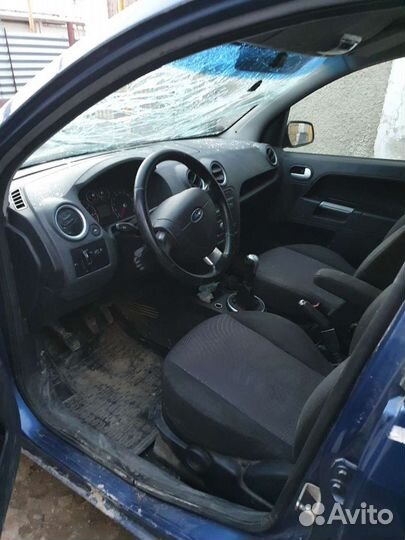 В разборе Форд Фьюжн Фиеста