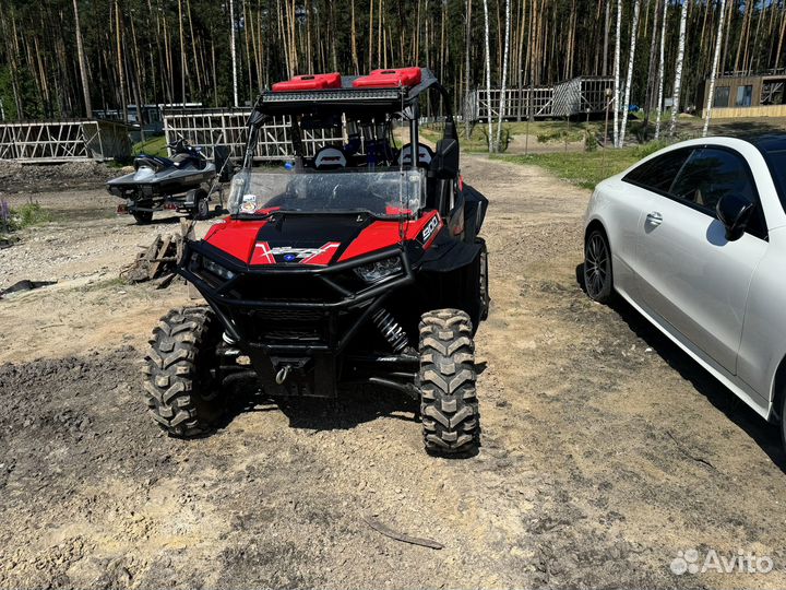 Polaris RZR S 2015