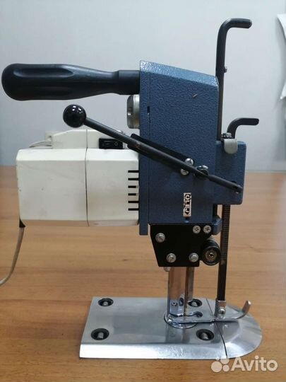 Нож вертикальный раскройный Hoffman