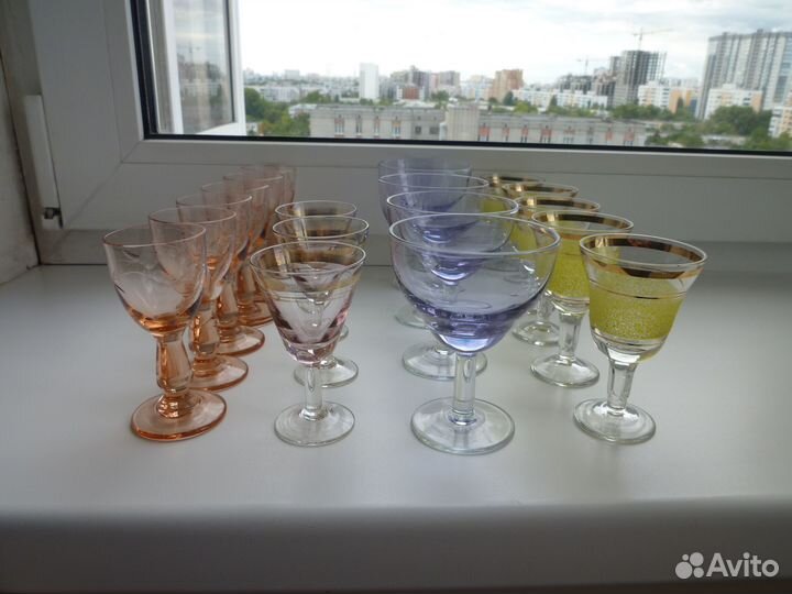 Бокалы и рюмки на ножке цветное стекло СССР