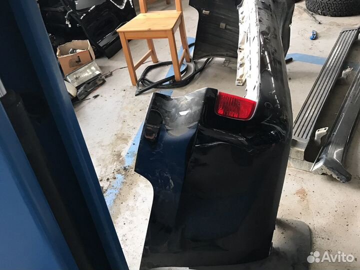 Бампер задний Toyota Land Cruiser 200