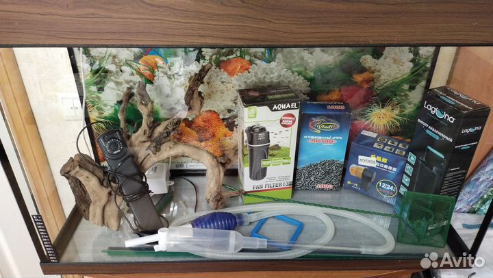 Аквариум с оборудованием