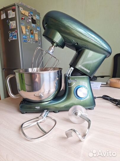 Планетарный миксер Starwind SPM 7166