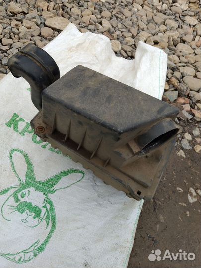 Корпус воздушного фильтра ford focus 1