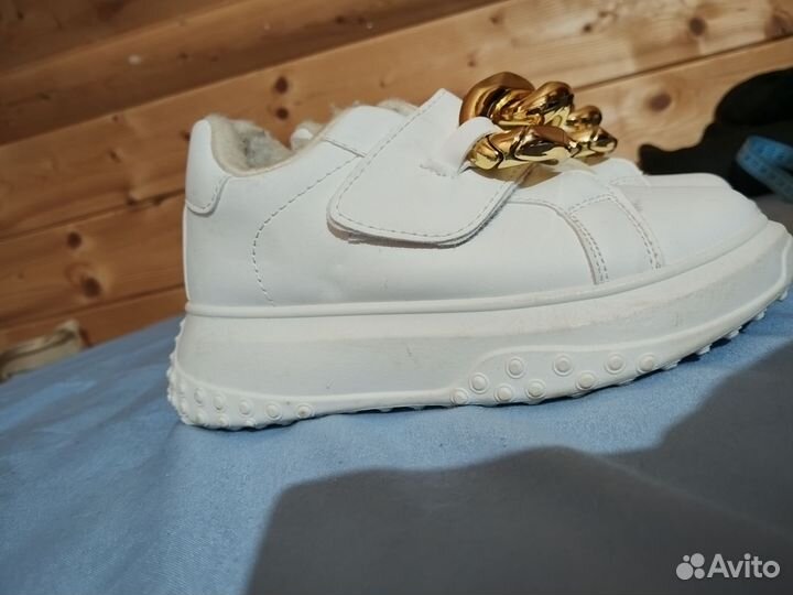 Кроссовки зимние 35
