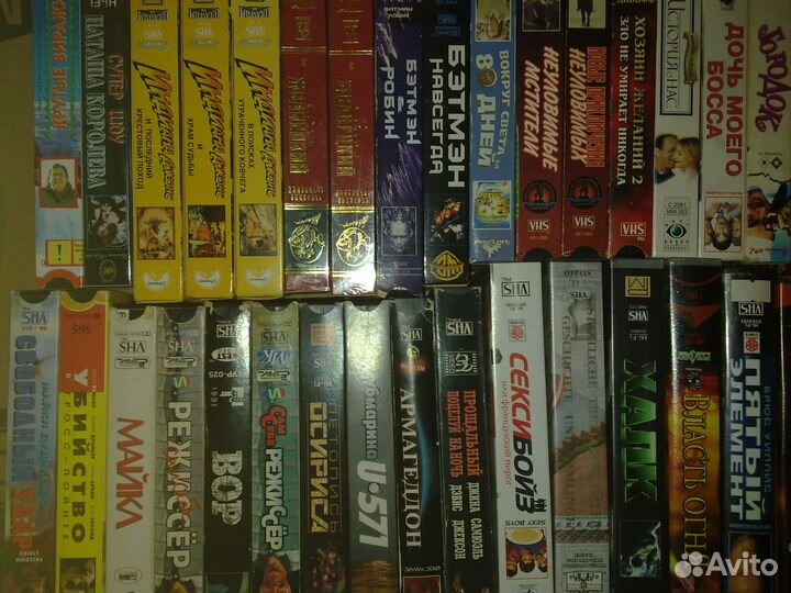 Пластинки и видеокассеты