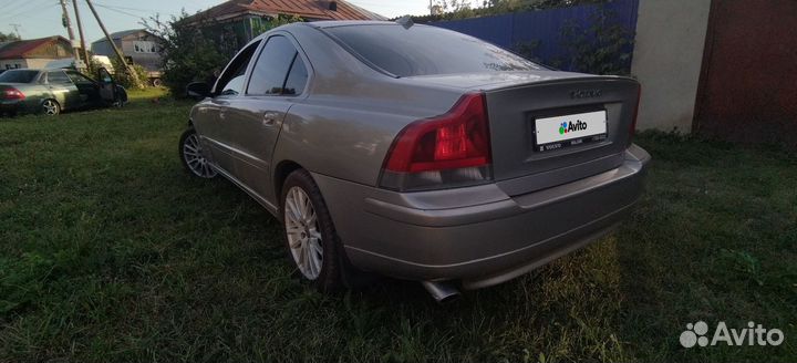 Volvo S60, 2004