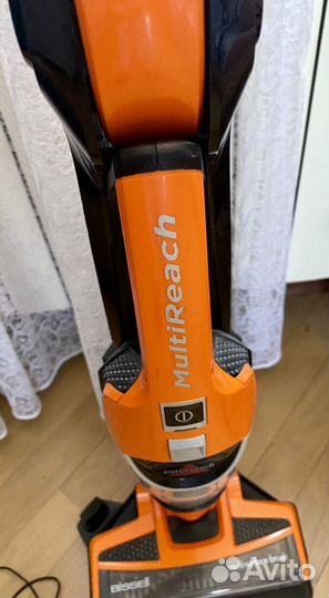 Вертикальный пылесос Bissell Multireach