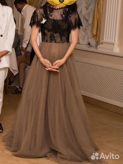 Вечернее платье