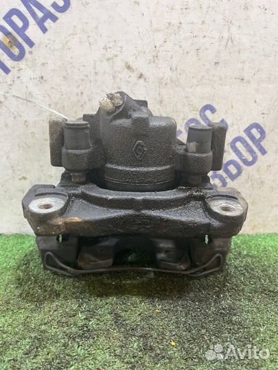 Суппорт передний левый Renault Grand Scenic 3