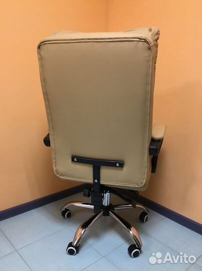 Компьютерное кресло Boss с функцией массажа