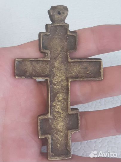 Иконы, кресты, складень