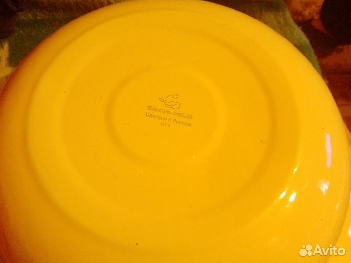 Эмалированный таз