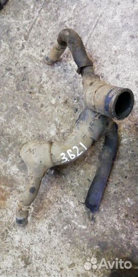 Патрубок системы охлаждения Ford Mondeo II