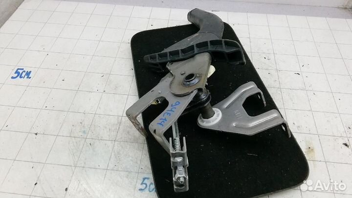 Рычаг стояночного тормоза Kia Ceed