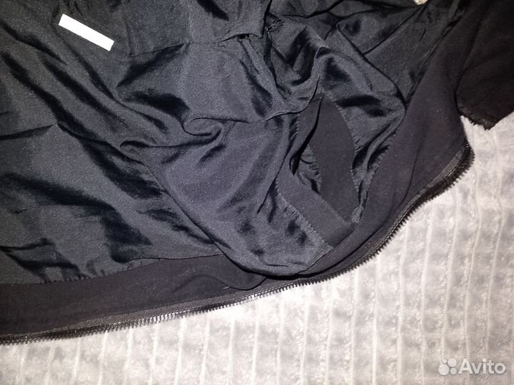 Кофта ветровка