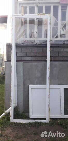 Пластиковая ддверь