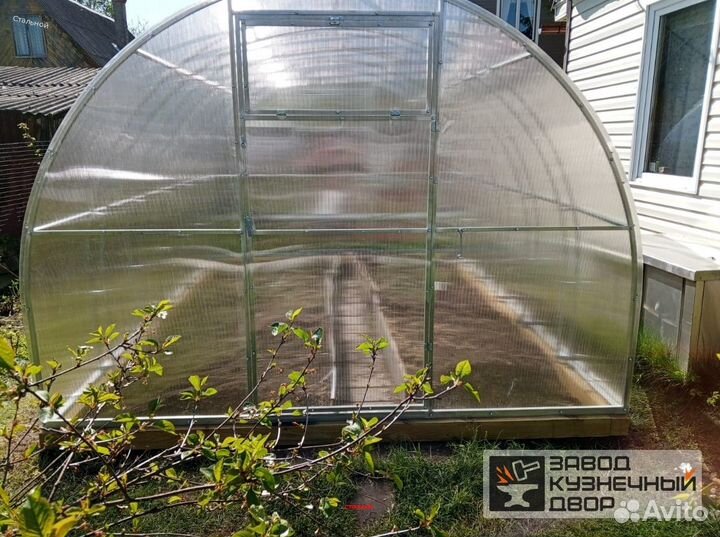 Теплица из поликарбоната с двойной дугой