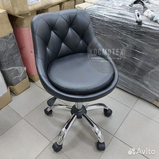 Стул мастера косметолога