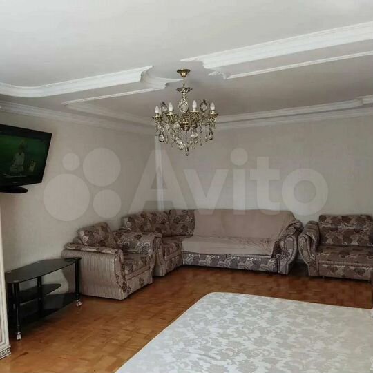 4-к. квартира, 100 м², 5/5 эт.