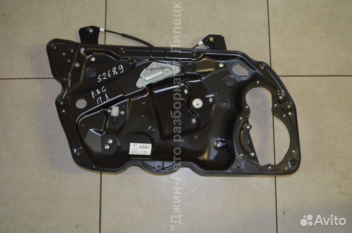 Стеклоподъемник передней двери Passat B6